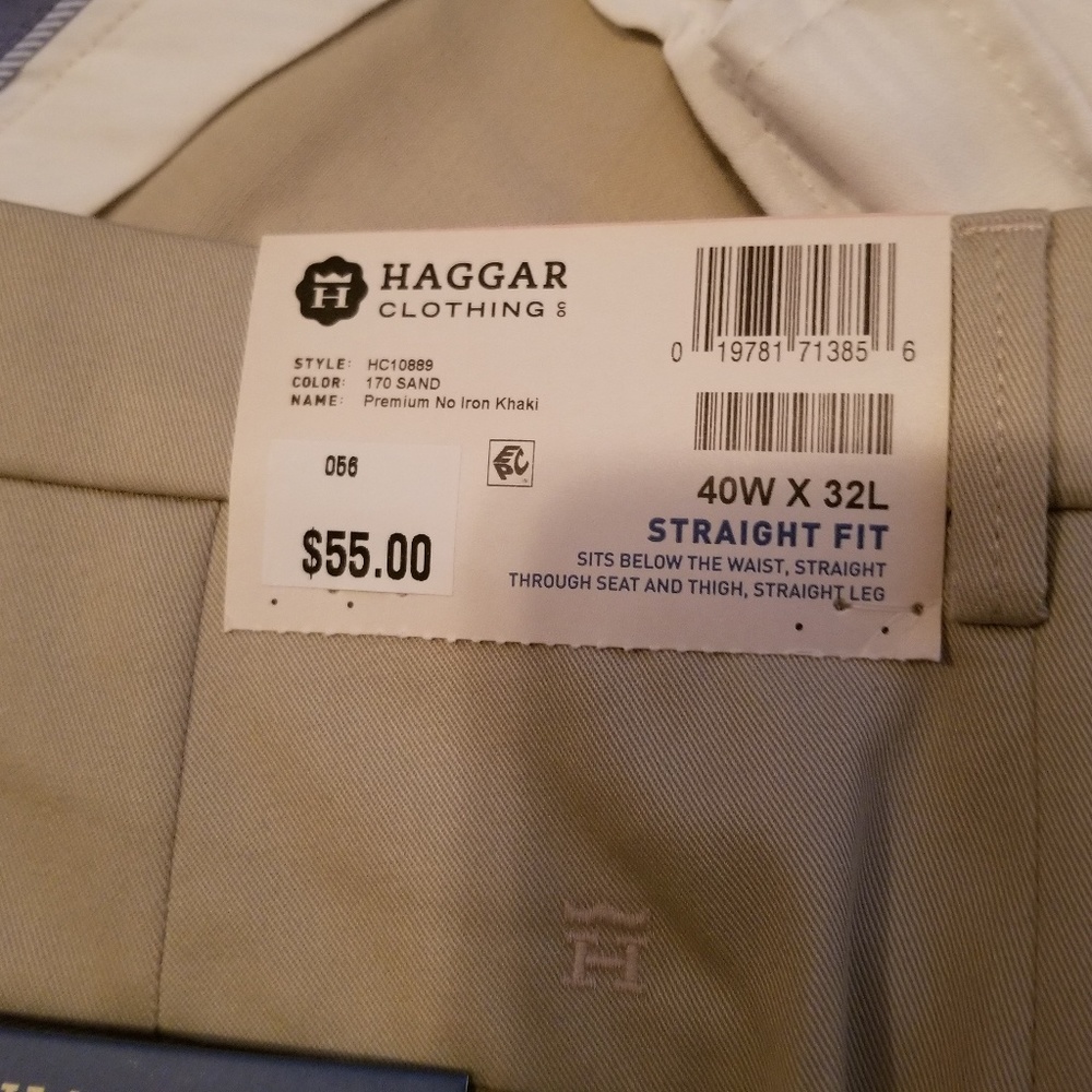 Haggar Straight Fit Premium No iron Khaki NWT. - Picture 4 of 4